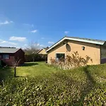 Strandnahes Nr 2 Mit Wintergarten Grosser Uneinsehbarer Garten Sint Maartensvlotbrug